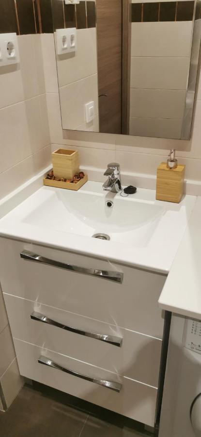 Madrid Piruli Home- Cozy Apartment With Nice Patio エクステリア 写真